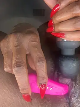 MadameMuse online show from March 5, 2:08 am