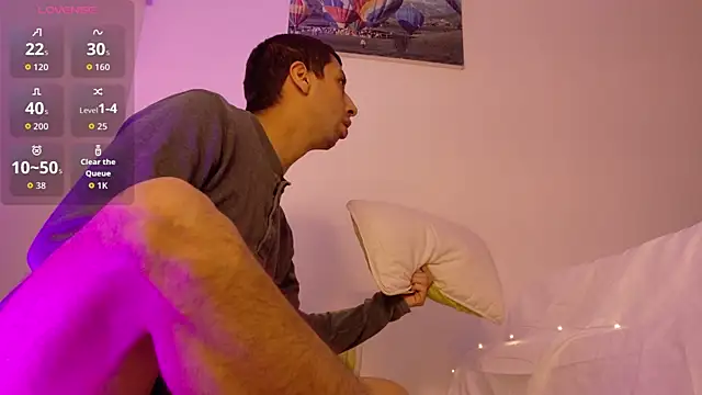 LovesKingdom online show from December 19, 7:05 pm