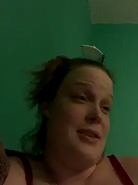 Snapshot of Siddypops99 chatting on October 31, 10:27 pm Siddypops99 online show from October 31, 10:27 pm