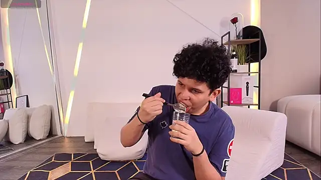 DamianVice online show from November 14, 7:28 pm