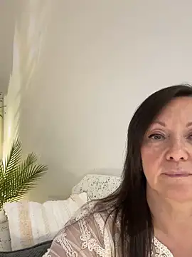 HotLdyllic online show from May 13, 3:41 pm