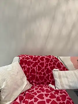 HotLdyllic online show from February 11, 3:34 pm