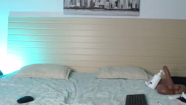 Madisonkay online show from March 6, 2:17 am