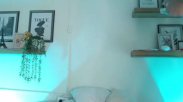 Madisonkay online show from April 13, 7:18 pm