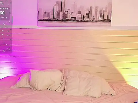 Madisonkay online show from December 19, 7:05 pm