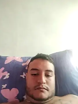 Snapshot of yeisonren99 chatting on November 4, 3:05 pm yeisonren99 online show from November 4, 3:05 pm