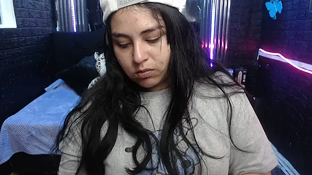 Snapshot of lehia_285 chatting on June 2, 1:33 pm lehia 285 online show from June 2, 1:33 pm