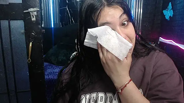 Snapshot of lehia_285 chatting on June 25, 1:16 pm lehia 285 online show from June 25, 1:16 pm