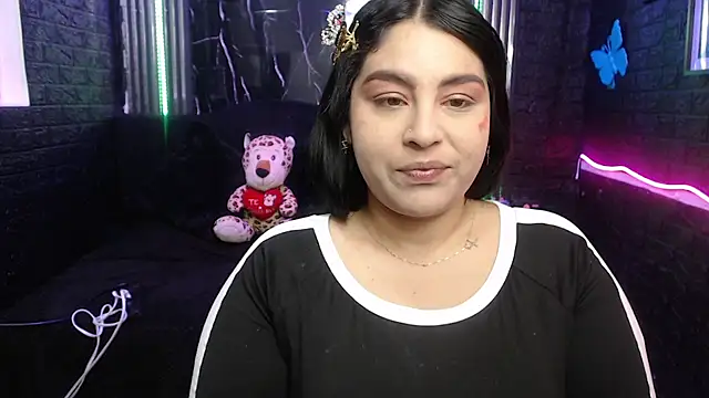 Snapshot of lehia_285 chatting on April 20, 1:56 pm lehia 285 online show from April 20, 1:56 pm