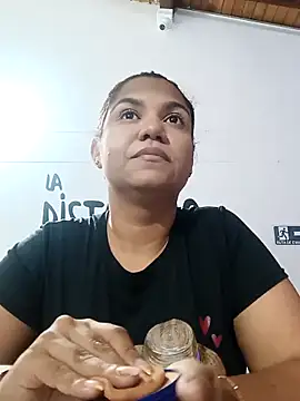 Snapshot of Samaraa_Lee chatting on November 7, 11:48 am Samaraa Lee online show from November 7, 11:48 am