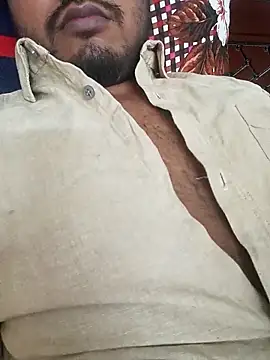 Snapshot of Bigbro237 chatting on November 4, 1:48 pm Bigbro237 online show from November 4, 1:48 pm