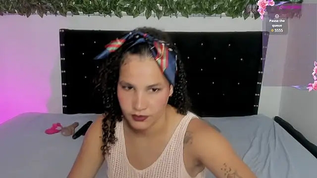 Snapshot of Olena_hot10 chatting on November 28, 7:03 pm Olena hot10 online show from November 28, 7:03 pm