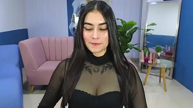 amy lovelydoll online show from July 6, 10:45 pm