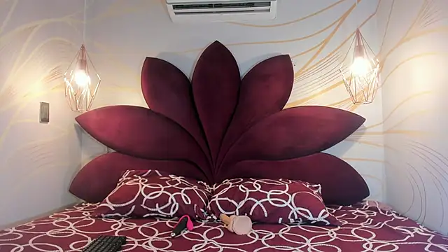 Staarhot online show from February 19, 12:24 pm