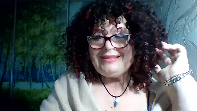 Snapshot of Milaniya606 chatting on May 8, 7:23 am Milaniya606 online show from May 8, 7:23 am