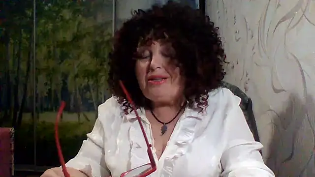 Snapshot of Milaniya606 chatting on June 1, 6:07 pm Milaniya606 online show from June 1, 6:07 pm