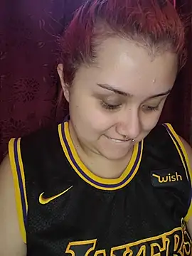 CurvyNoir online show from January 15, 4:54 pm