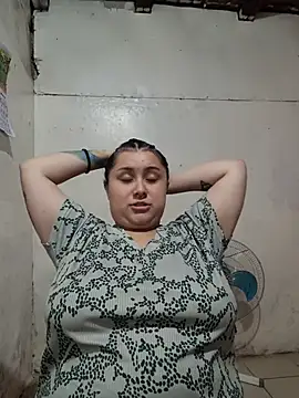 CurvyNoir online show from June 6, 2:06 am