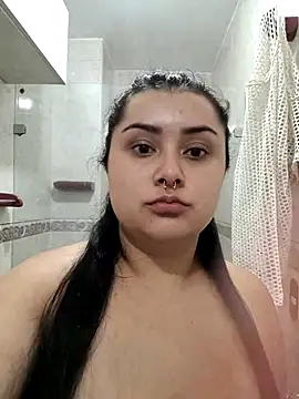 CurvyNoir online show from November 18, 3:48 pm