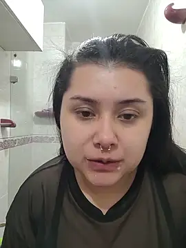 CurvyNoir online show from December 2, 5:47 pm