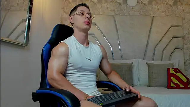 MAXTHOMSON online show from June 23, 12:19 am