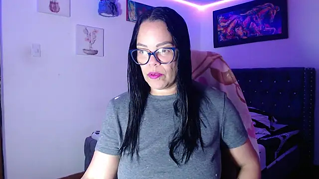 Snapshot of sofia_lopez70 chatting on November 23, 7:35 pm sofia lopez70 online show from November 23, 7:35 pm