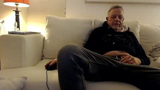 Dennislover007 online show from January 16, 9:08 pm