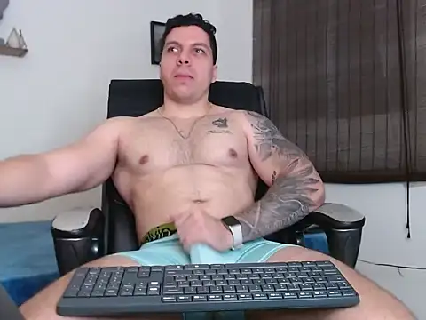 Noah Swagger  online show from November 23, 8:24 am