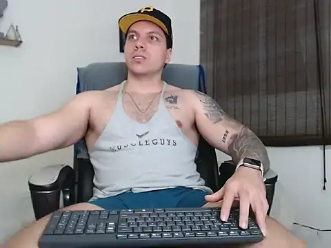 Noah Swagger  online show from November 29, 8:25 am