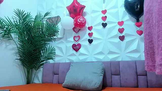 Anggie Miller online show from February 26, 10:15 am