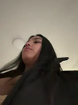 Samantha firee online show from March 13, 11:15 am