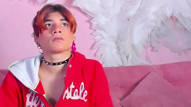 Leo Glow online show from January 14, 1:26 pm