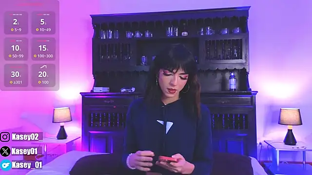 Snapshot of kasey_ chatting on February 13, 6:08 pm kasey online show from February 13, 6:08 pm