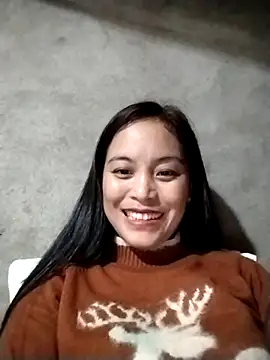 Snapshot of Alice-567 chatting on November 14, 10:52 am Alice-567 online show from November 14, 10:52 am