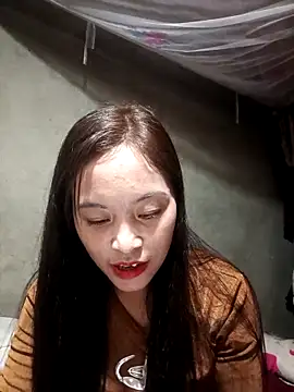 Snapshot of Alice-567 chatting on November 11, 1:33 am Alice-567 online show from November 11, 1:33 am