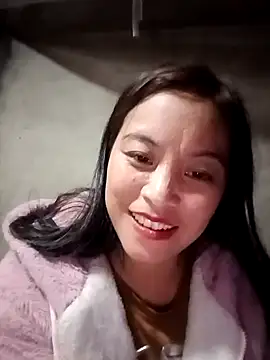 Snapshot of Alice-567 chatting on December 4, 8:02 am Alice-567 online show from December 4, 8:02 am