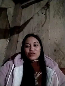 Snapshot of Alice-567 chatting on November 21, 1:59 am Alice-567 online show from November 21, 1:59 am