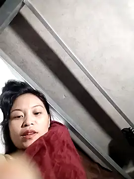 Snapshot of Alice-567 chatting on November 3, 5:27 pm Alice-567 online show from November 3, 5:27 pm