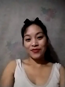 Snapshot of Alice-567 chatting on November 1, 12:39 am Alice-567 online show from November 1, 12:39 am