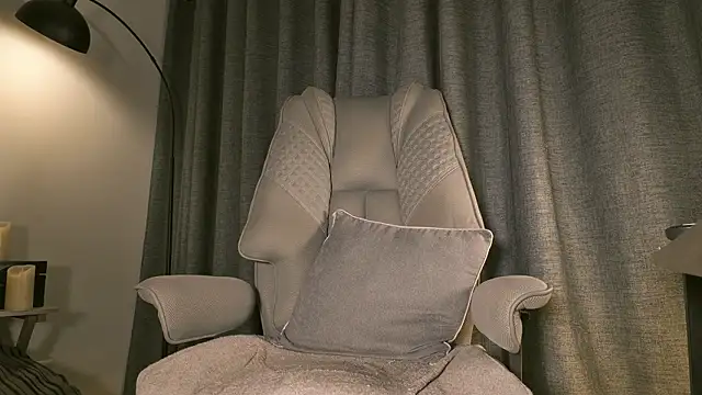 lianewhite online show from February 25, 12:22 am