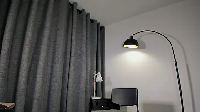 lianewhite online show from November 9, 12:14 am