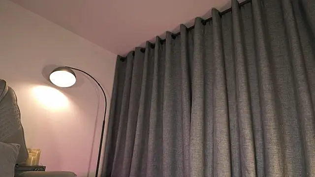 lianewhite online show from June 19, 1:22 am