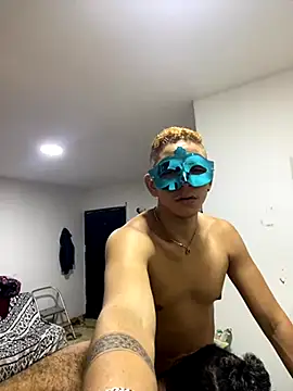 Snapshot of Dylams_maja chatting on November 16, 8:52 am Dylams maja online show from November 16, 8:52 am