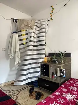 Snapshot of Dylams_maja chatting on December 14, 8:58 pm Dylams maja online show from December 14, 8:58 pm