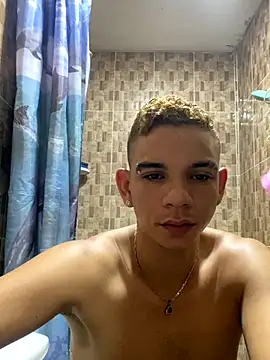 Snapshot of Dylams_maja chatting on November 1, 5:40 pm Dylams maja online show from November 1, 5:40 pm