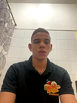 Snapshot of Dylams_maja chatting on November 1, 1:01 am Dylams maja online show from November 1, 1:01 am