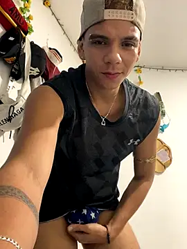 Snapshot of Dylams_maja chatting on November 28, 9:42 am Dylams maja online show from November 28, 9:42 am