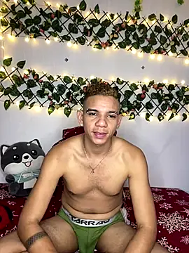 Snapshot of Dylams_maja chatting on November 30, 10:05 am Dylams maja online show from November 30, 10:05 am