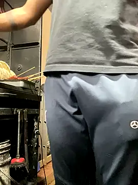 Snapshot of Dylams_maja chatting on November 16, 11:30 pm Dylams maja online show from November 16, 11:30 pm