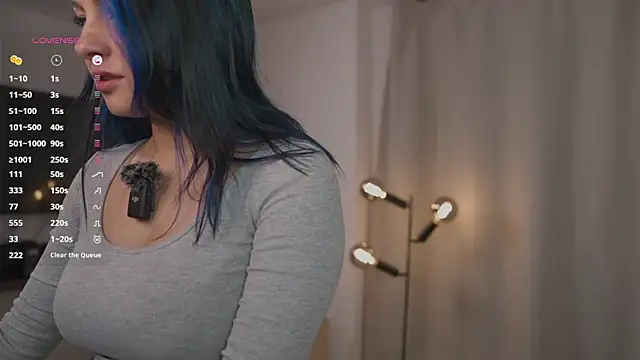 im annie online show from March 15, 11:34 pm